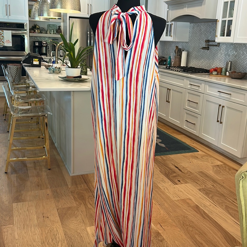 Spin USA Maxi dress with halter top and tie back.  size large - Picture 2 of 6